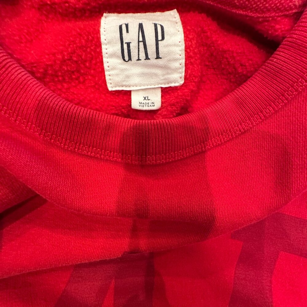 GAP - Picture 4 of 4